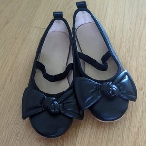 Bow ballet flats
